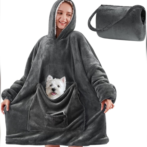 Cozy Gray Wearable Blanket with Pocket - Picture 1 of 7